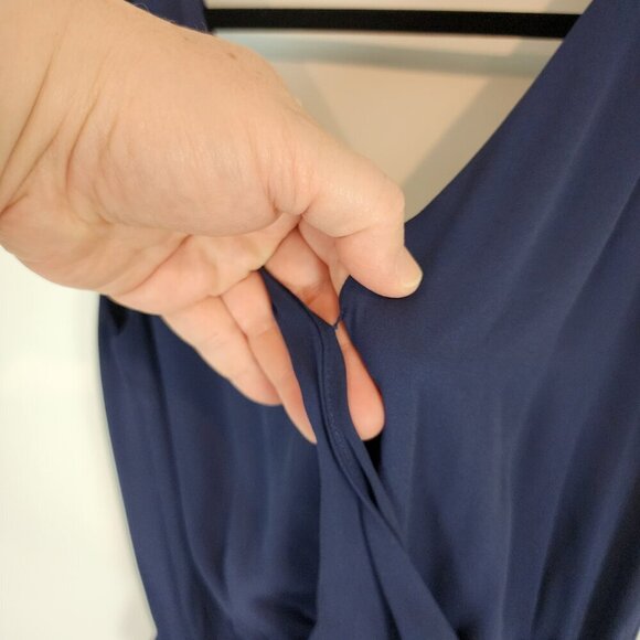 Aritzia Babaton Maximillian Jumpsuit Sleeveless Wide Leg Crop Belted V-neck sz S - Picture 5 of 12